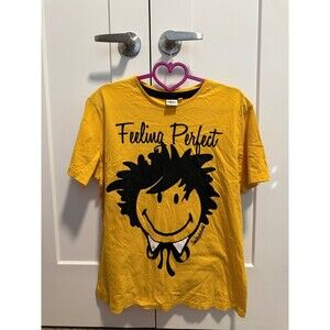 Feeling Perfect Smiley World Tee Shirt